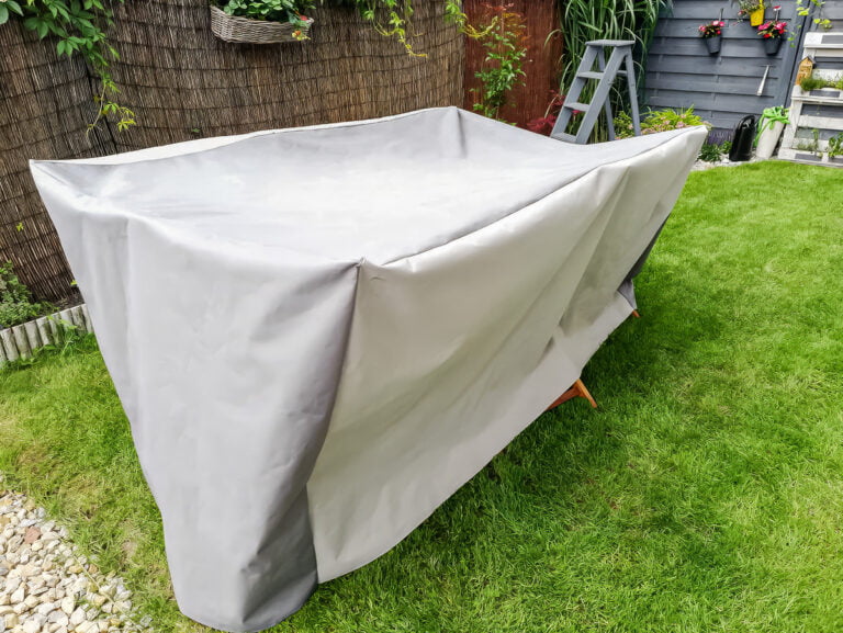 Pokrowce na meble ogrodowe